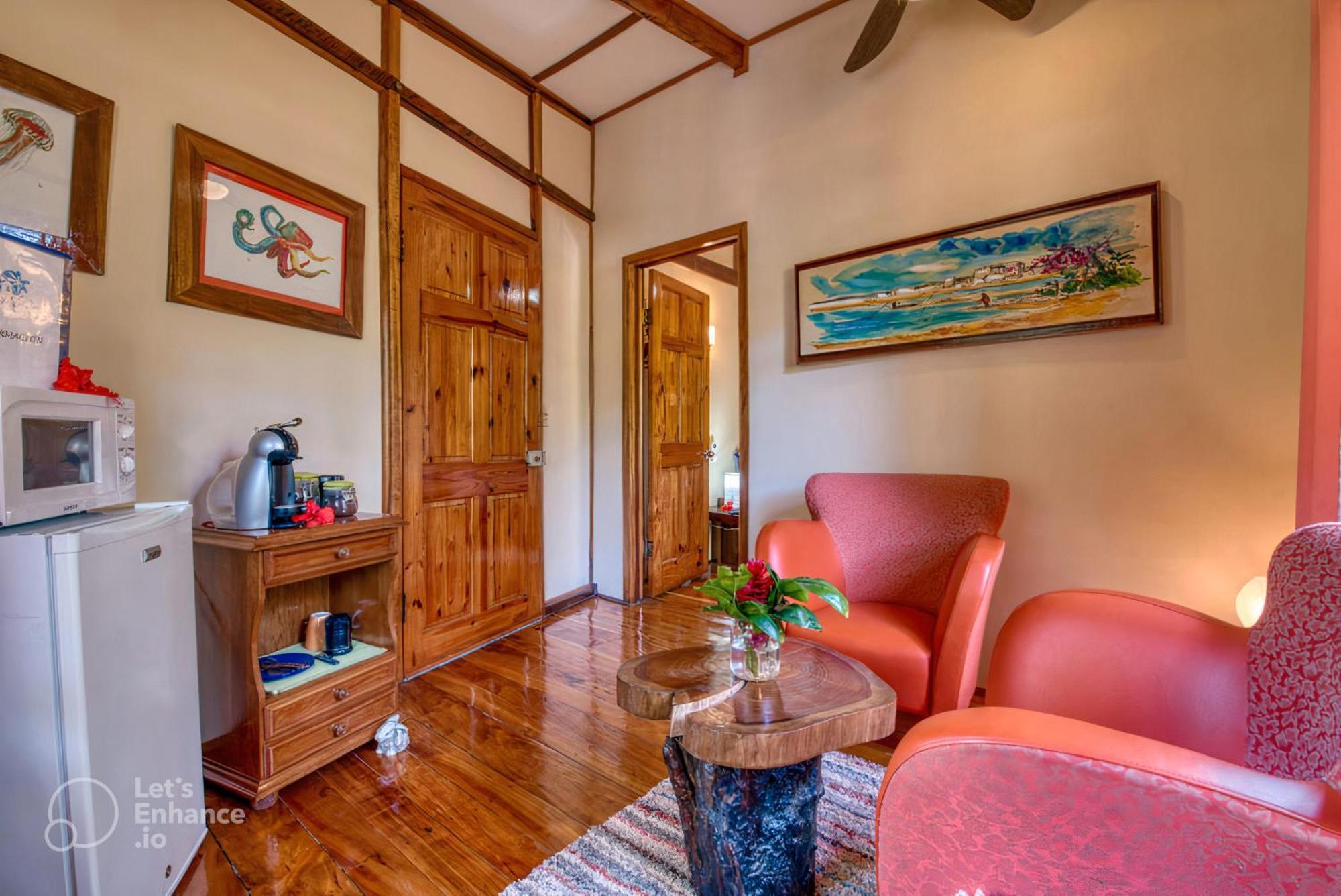 Caribe Town Bungalows Puerto Viejo de Talamanca Extérieur photo