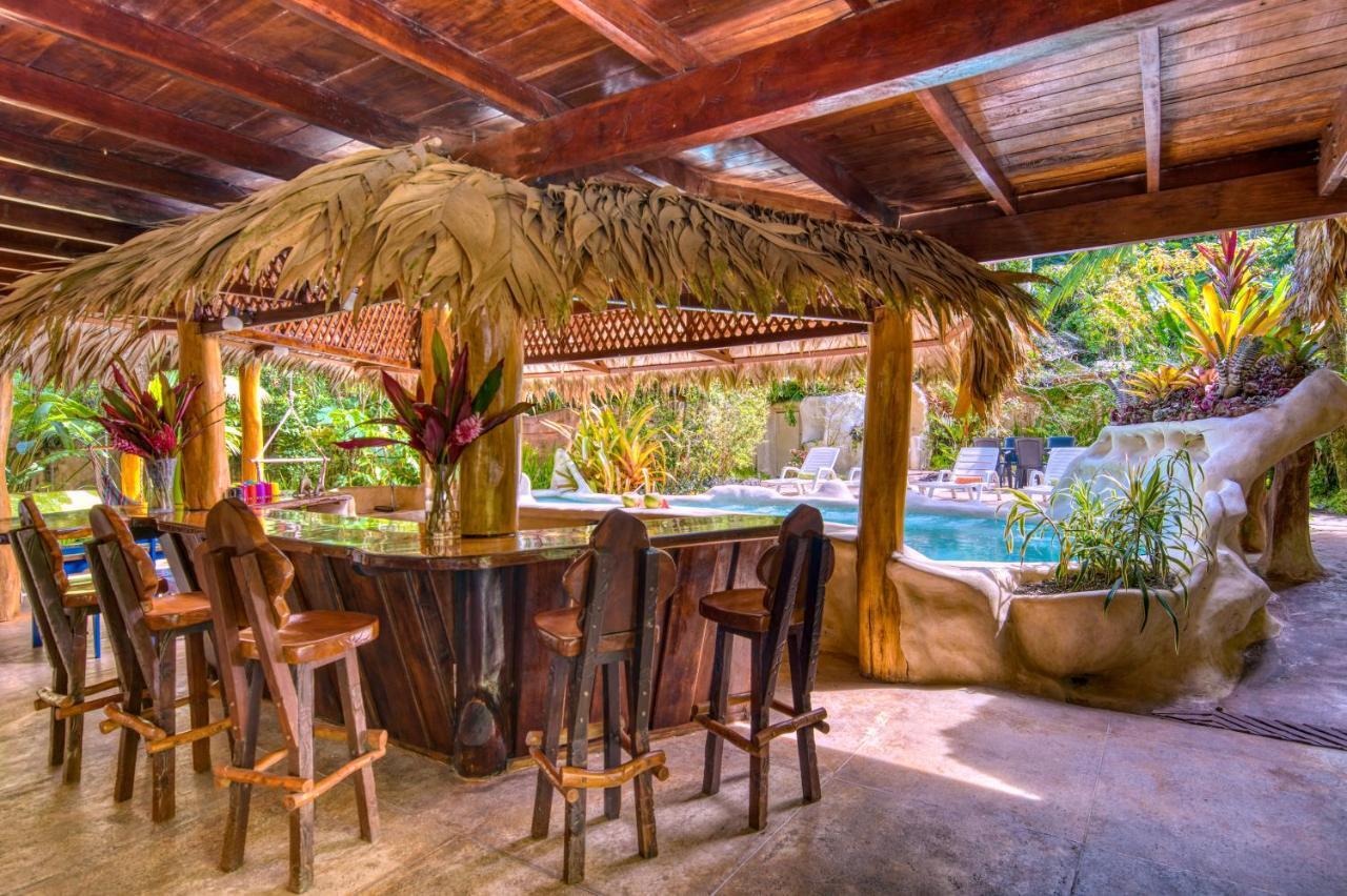 Caribe Town Bungalows Puerto Viejo de Talamanca Extérieur photo