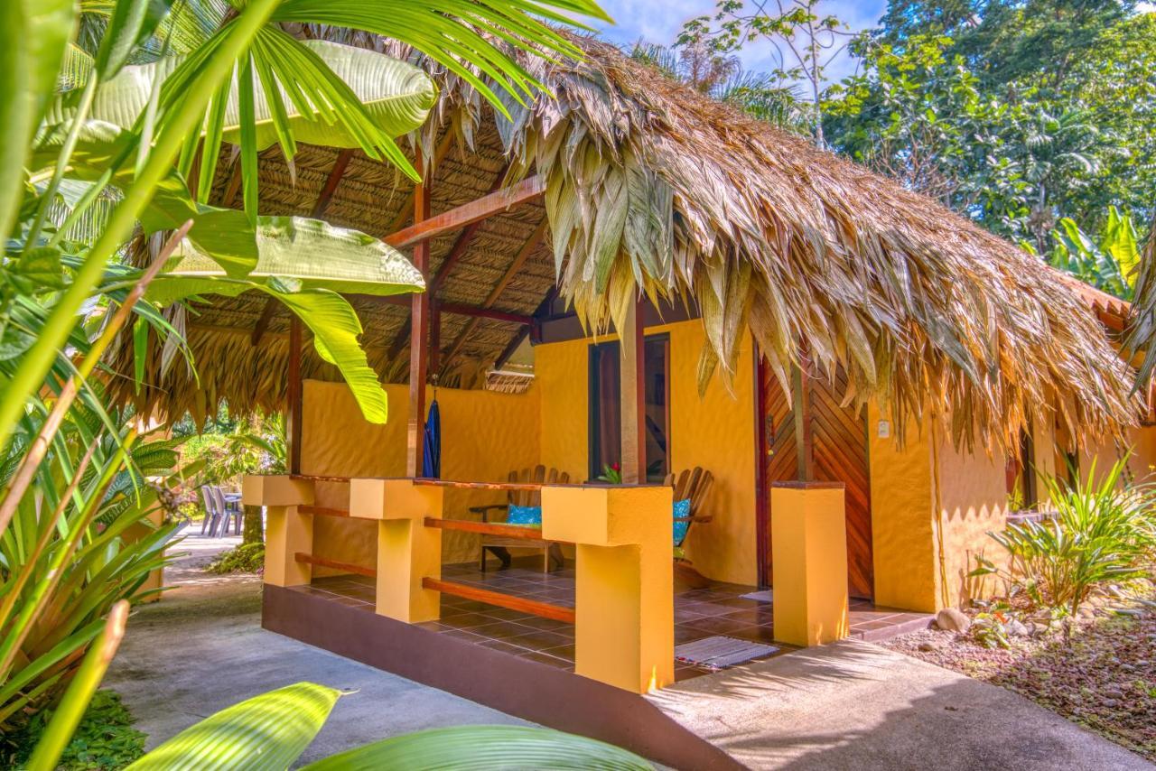 Caribe Town Bungalows Puerto Viejo de Talamanca Extérieur photo
